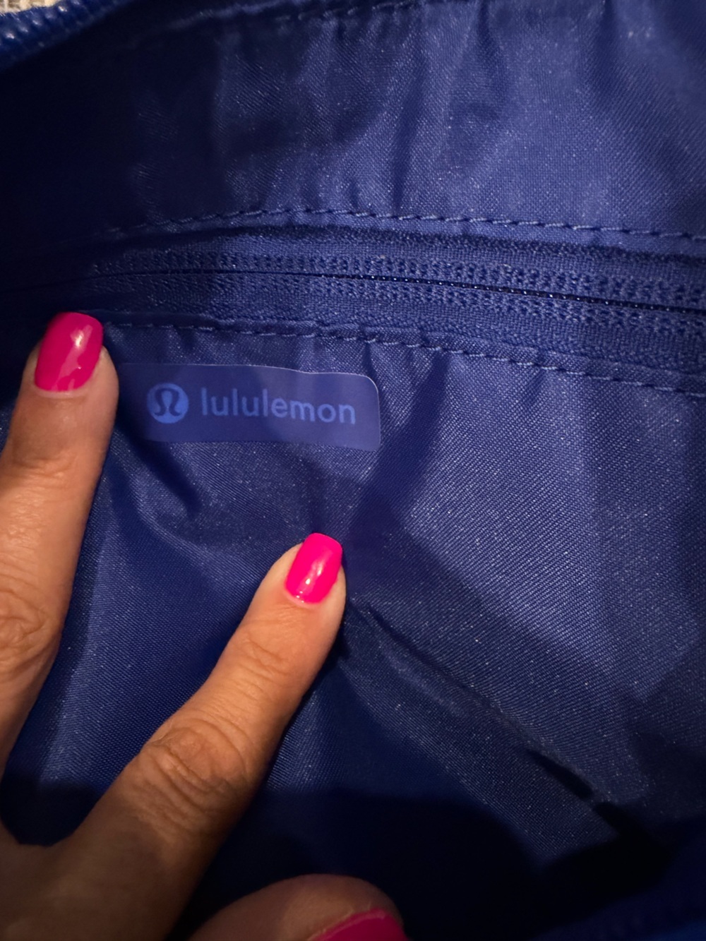 Lululemon Slouchy Sling Bag 6L riverside blue NWT - Picture 13 of 14
